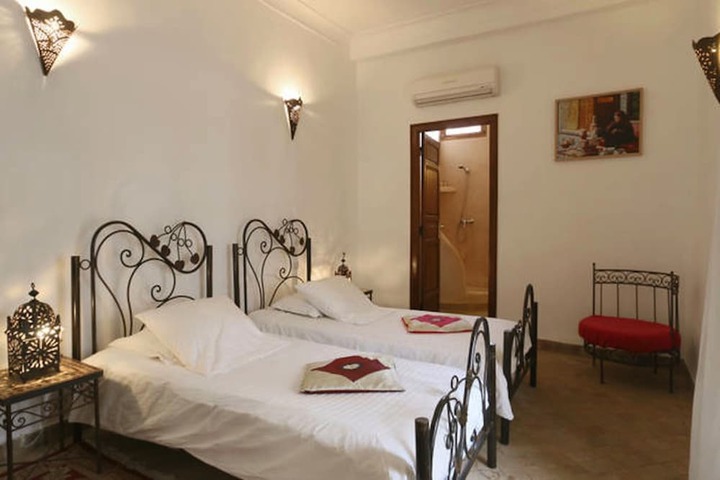 Room 3 of 38