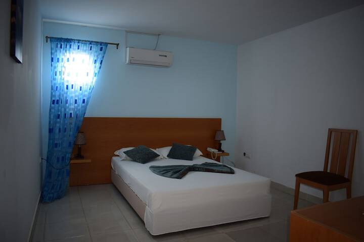 Room 9 of 26