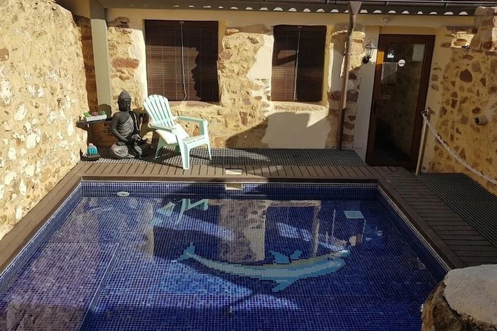 Pool 9 of 12