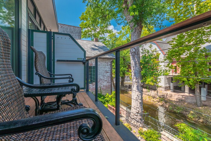 Terrace/Patio 42 of 43