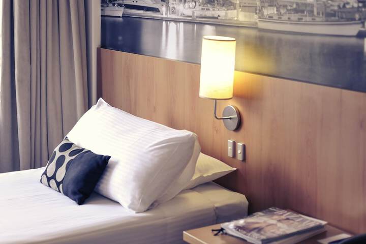 Room 5 of 55