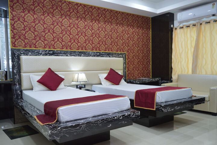 Room 5 of 21