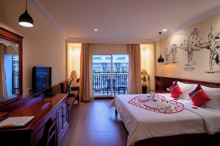 Room 10 of 21