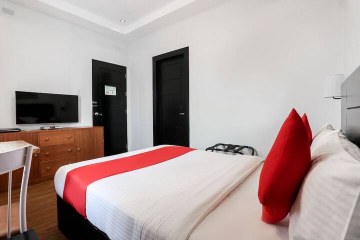 Room 8 of 29
