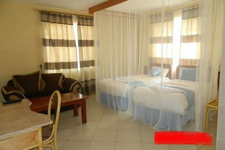 Room 6 of 19