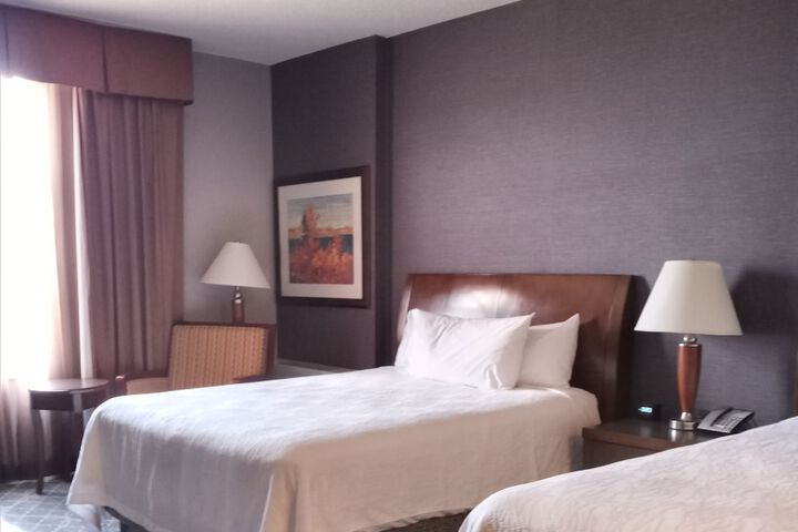 Room 6 of 42