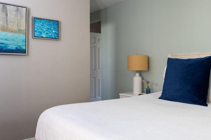 Room 42 of 90
