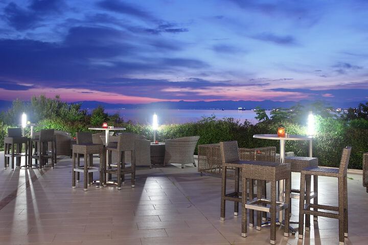 Terrace/Patio 40 of 45