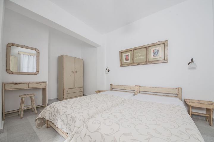 Room 17 of 120