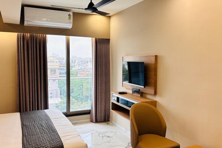 Room 26 of 37