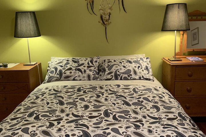 Room 2 of 62