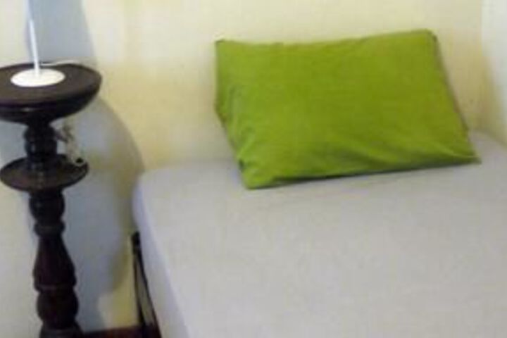 Room 2 of 7
