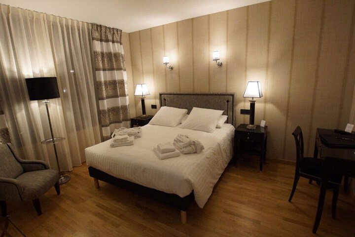 Room 91 of 103