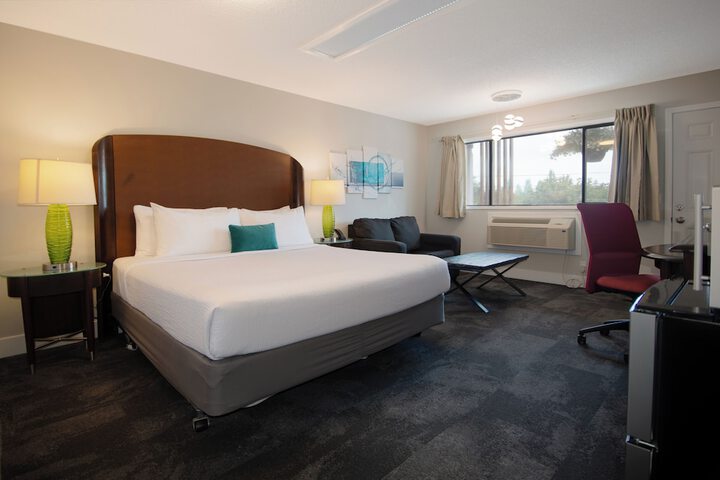 Room 9 of 35