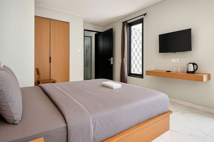 Room 2 of 38