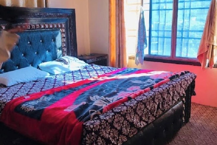 Rosevale Hotel Balakot