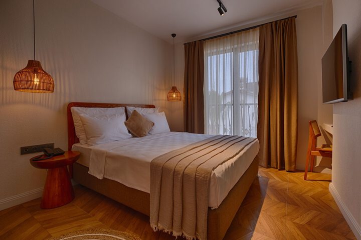 Room 25 of 43