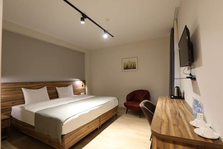 Room 31 of 60
