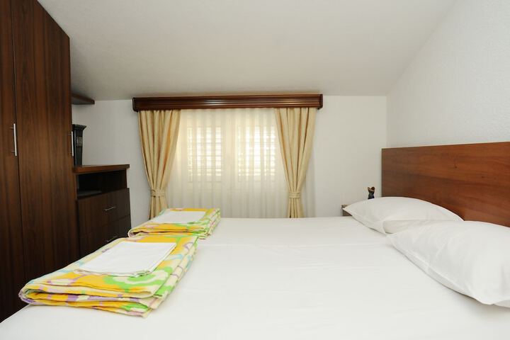 Room 15 of 45