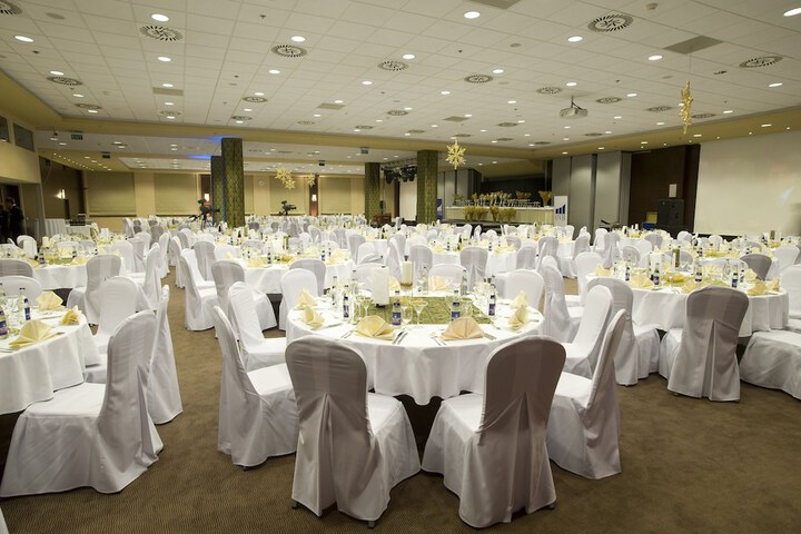 Ballroom/Hall 60 of 81