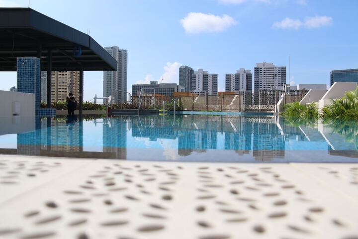 Pool 13 of 15