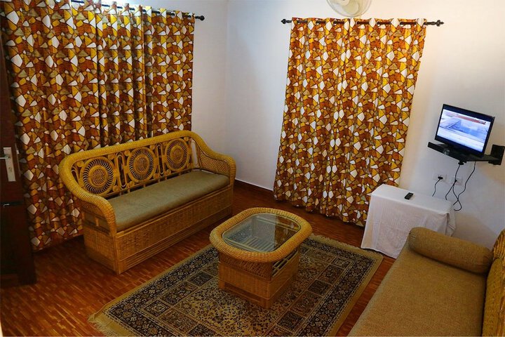 Room 4 of 48
