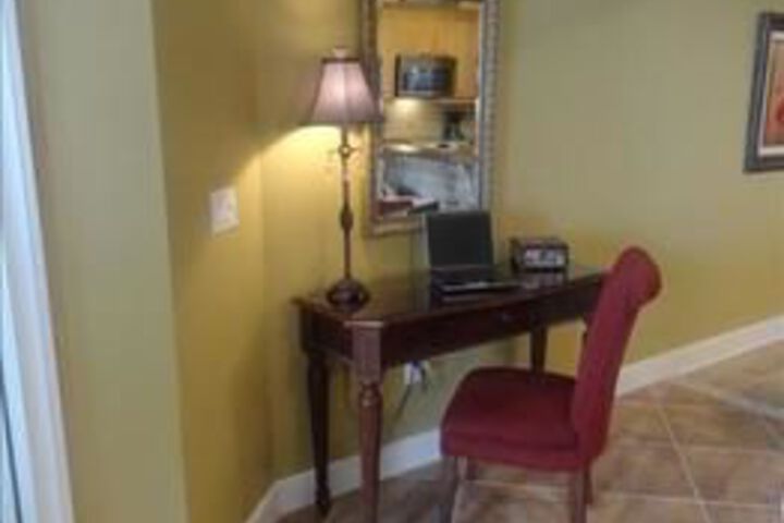 Room 40 of 81