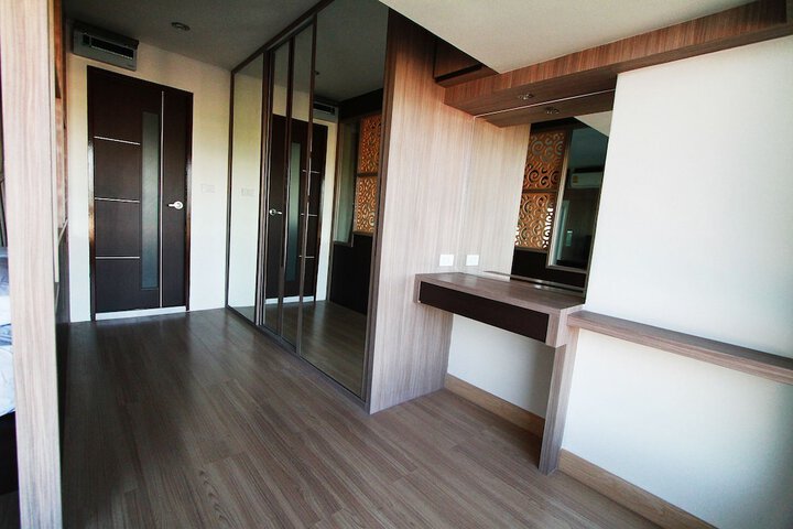Room 54 of 79