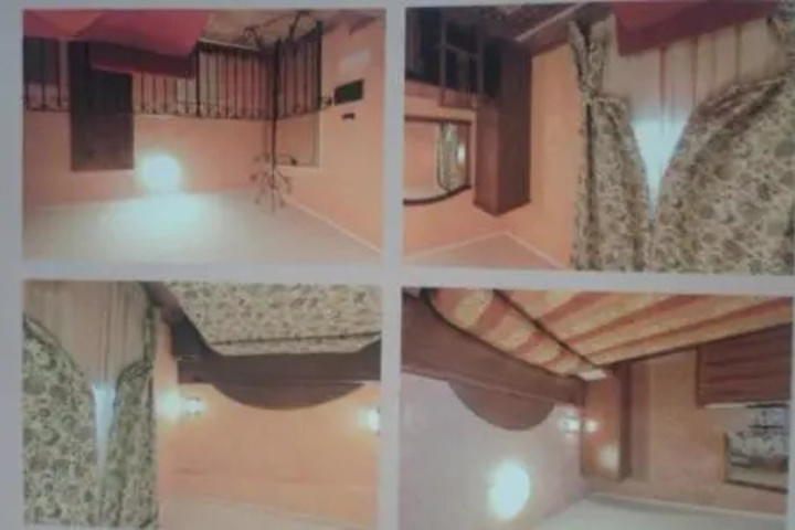 Room 8 of 17
