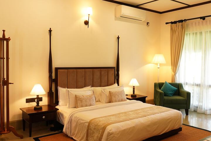 Room 8 of 31