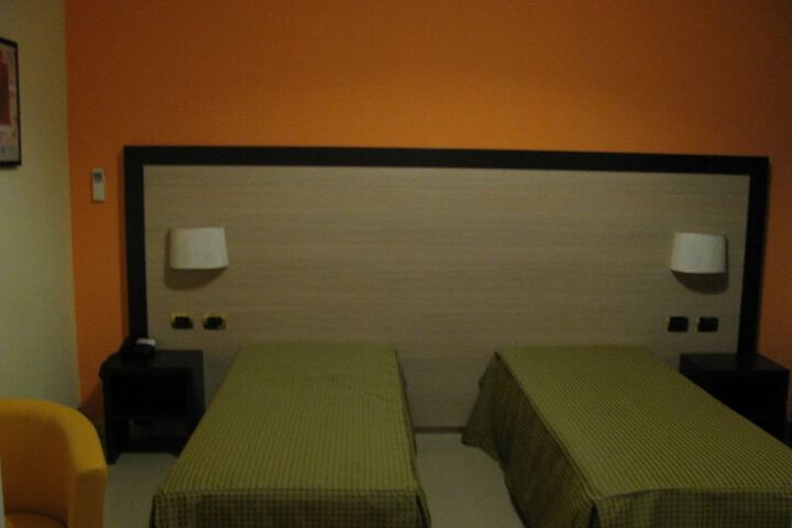 Room 5 of 22