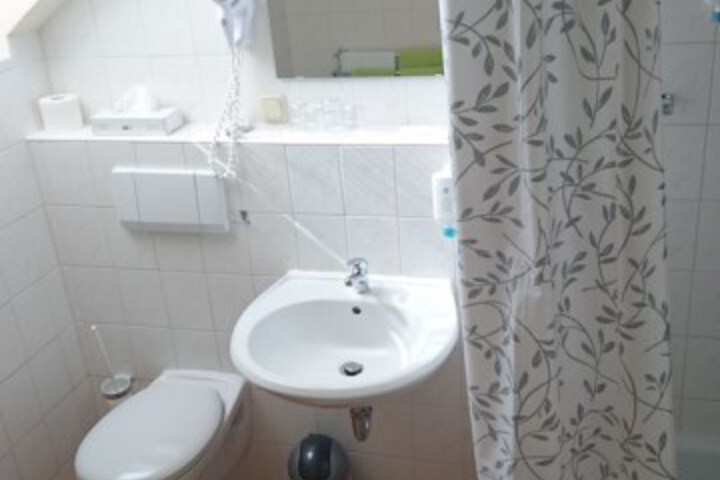 Room 30 of 53