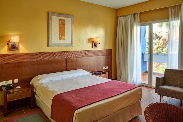 Room 10 of 56