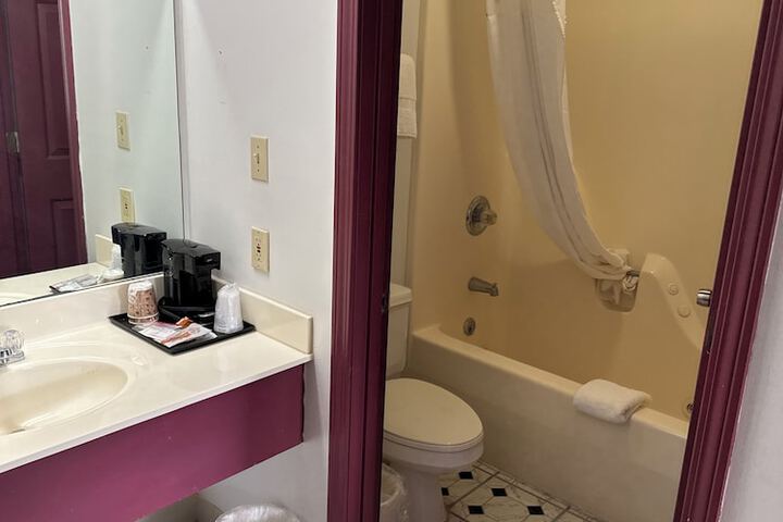 Room 64 of 72