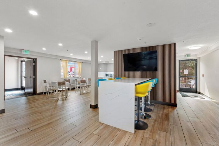 Breakfast area