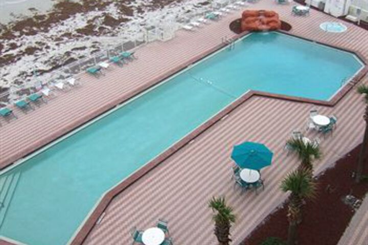 Pool Hotel