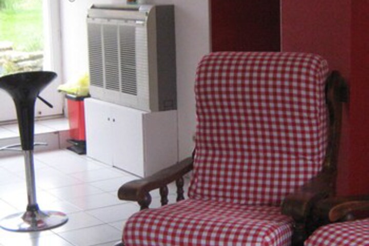 Room 7 of 10