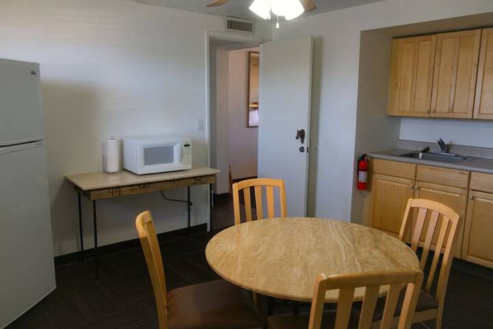 Room 4 of 34