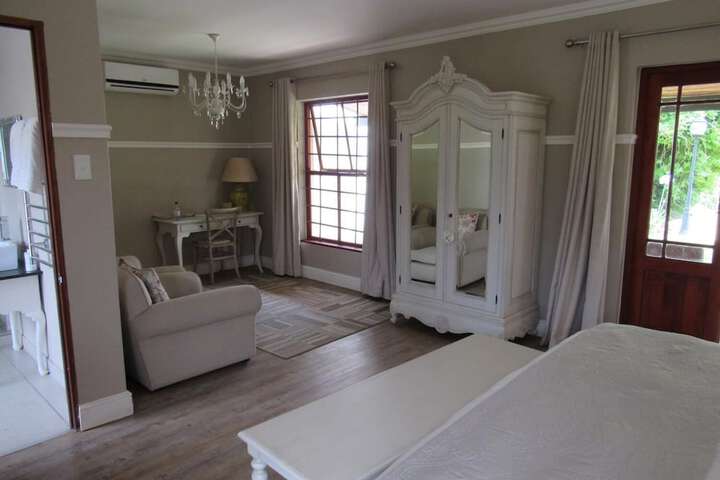 Room 4 of 54