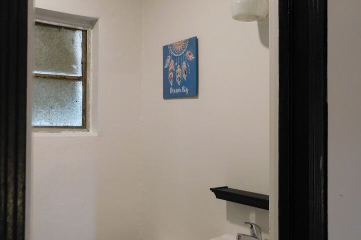 Room 22 of 27