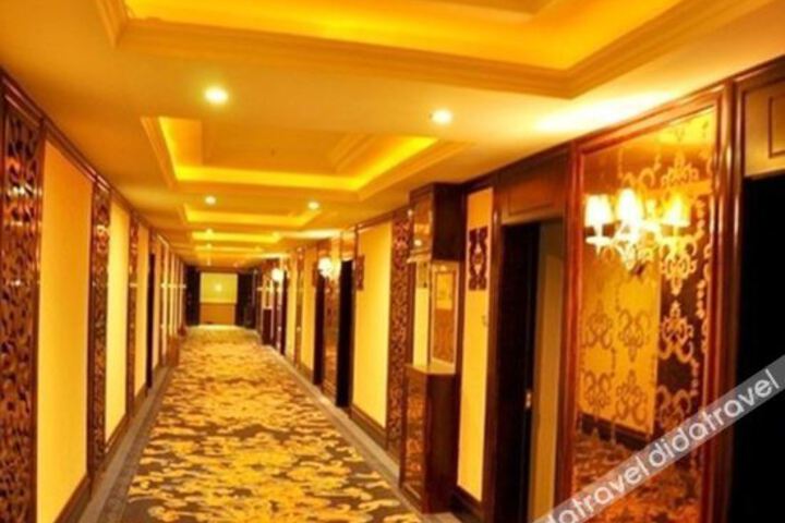 Hotel Interior 18 of 41