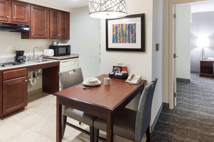 1 King Bed 1 Bedroom Suite (17 of 17)