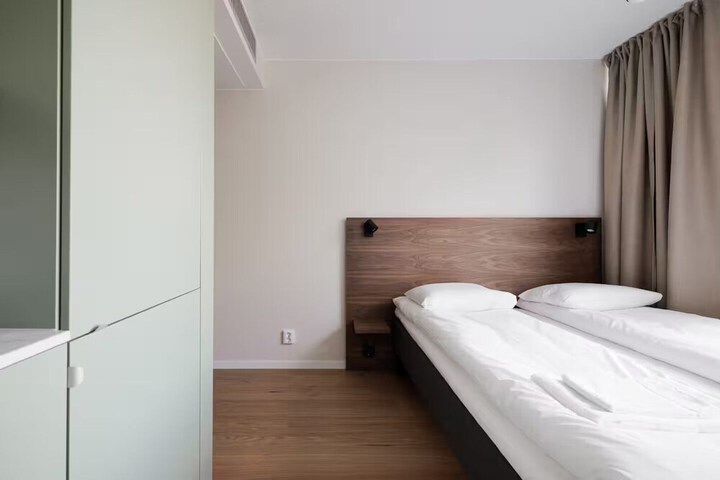 Room 54 of 162
