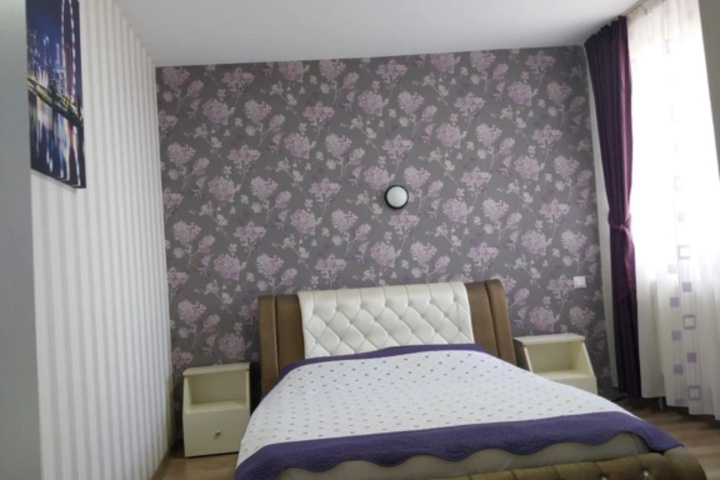 Room 2 of 16