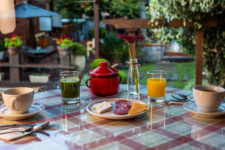Breakfast/Coffee Service 85 of 105