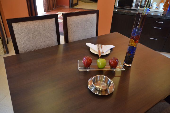 Dining Photos