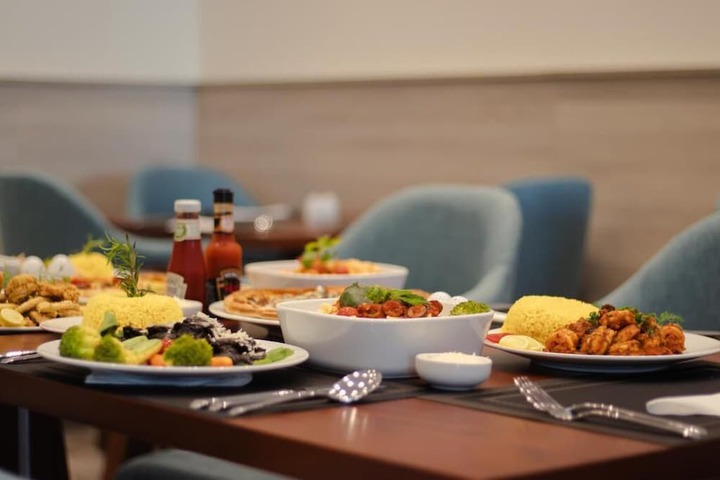 Dining 61 of 81
