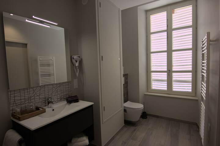 Room 89 of 137
