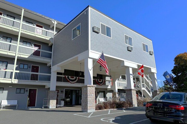 Hotel 85 of 111