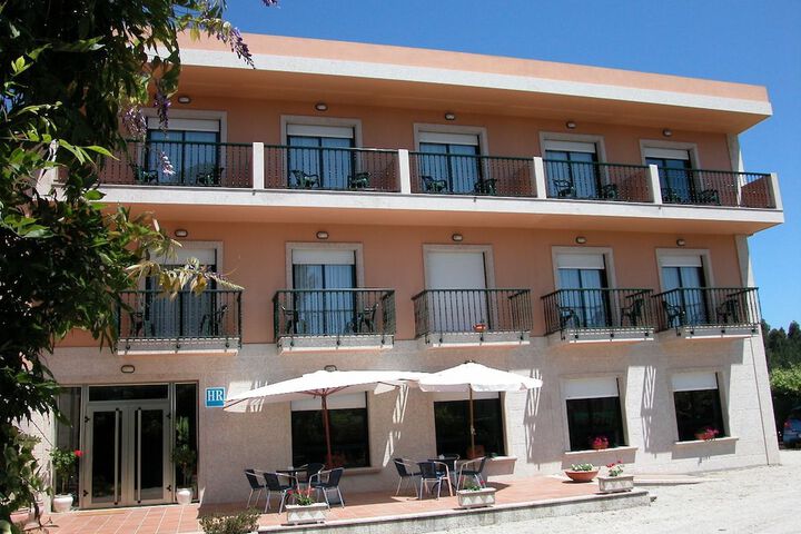 Hotel Cachada